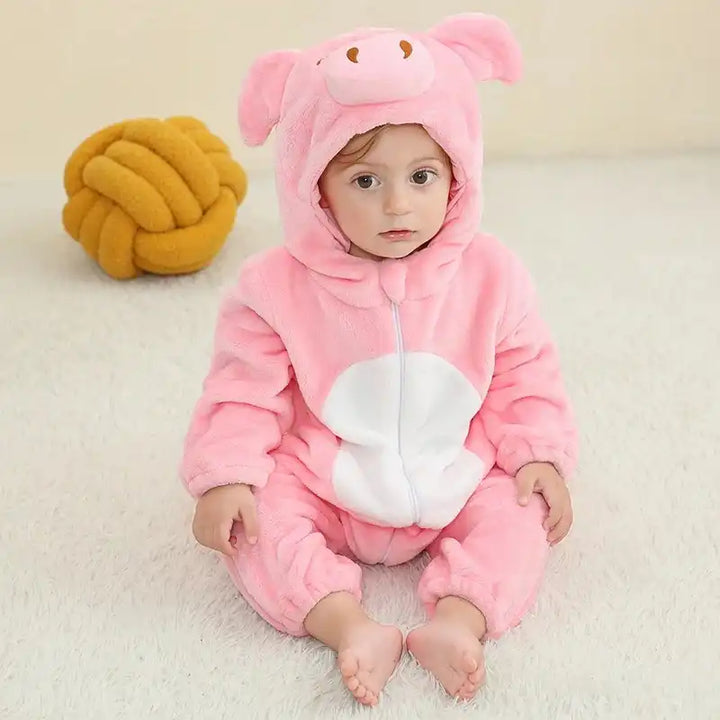 kigurumi cochon rose bebe assis en tailleur